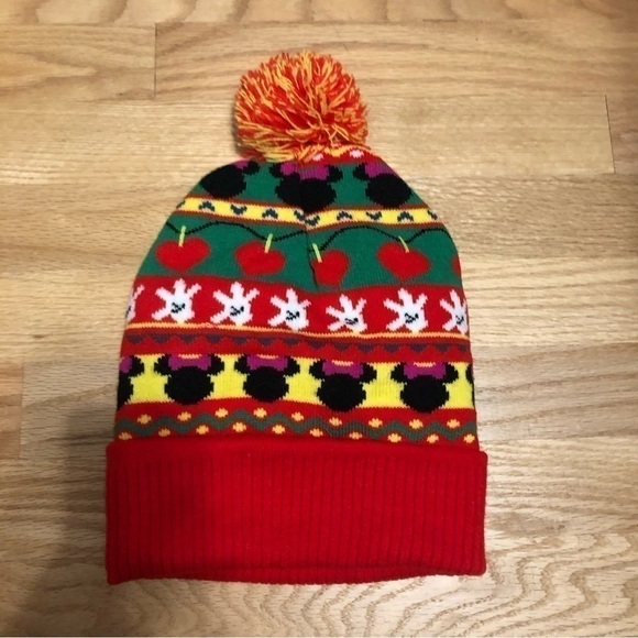 Minnie Mouse Pom Pom Knit Winter Christmas Hat Women’s Red Yellow Disney